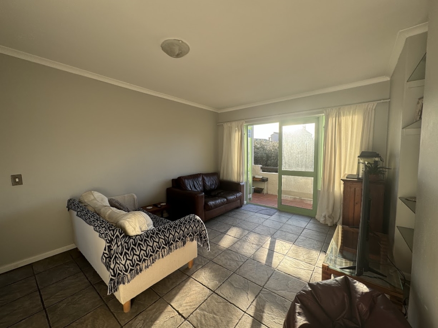 To Let 2 Bedroom Property for Rent in Greenways Golf Estate Western Cape